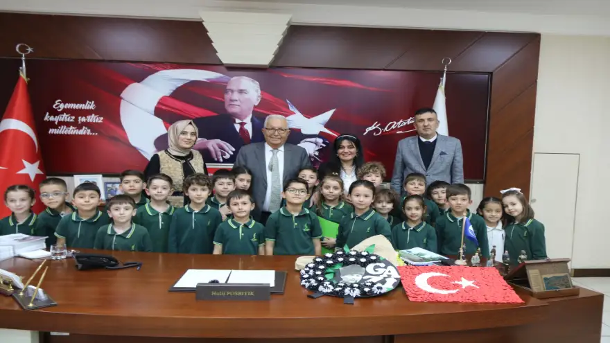 Öğrencilerden Başkan Posbıyık'a ziyaret...