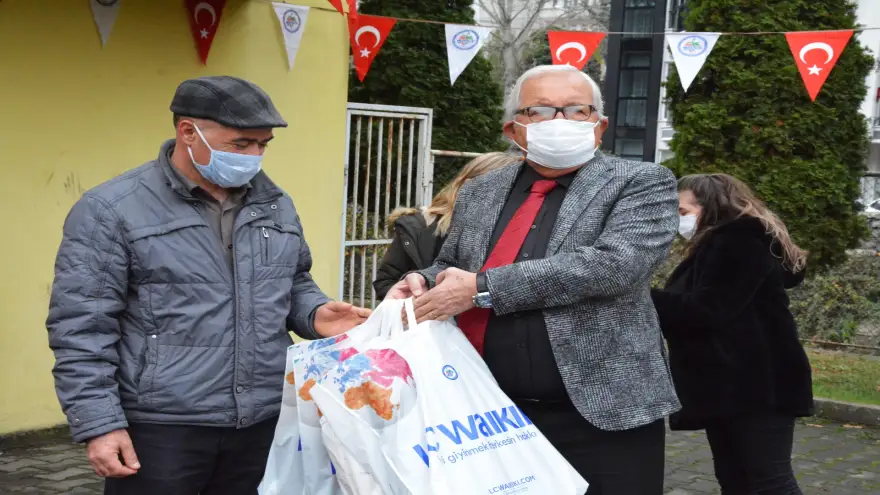 Kdz. Ereğli’de, bin çocuğa giysi yardımı başladı