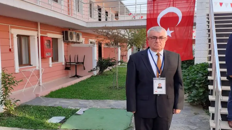 Azim Efe vefat etti