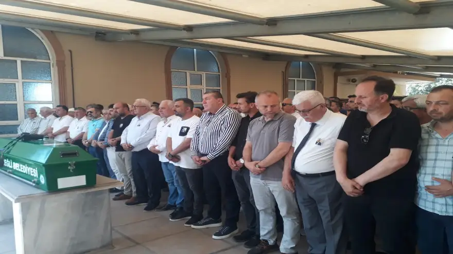 Öztürk son yolculuğuna uğurlandı