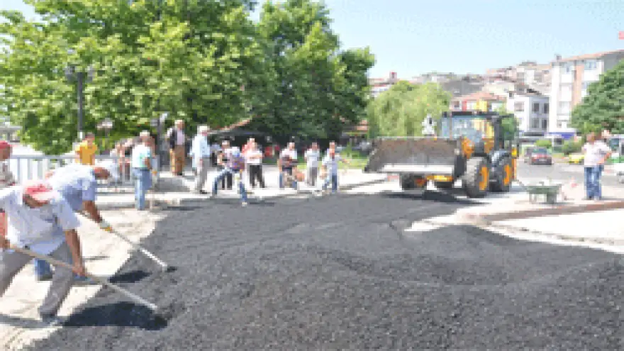 ESKİ KÖPRÜ GİRİŞİ ASFALTLANDI