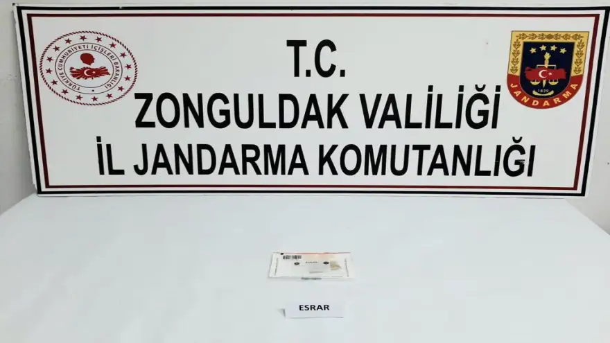 Jandarmanın durdurduğu araçtan çıktı!