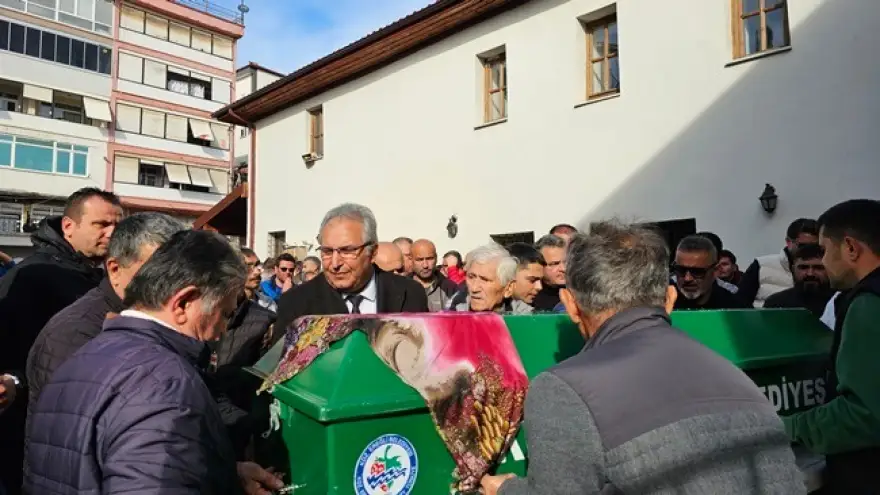 Duygu Bozkurt gözyaşlarıyla sonsuzluğa uğurlandı.