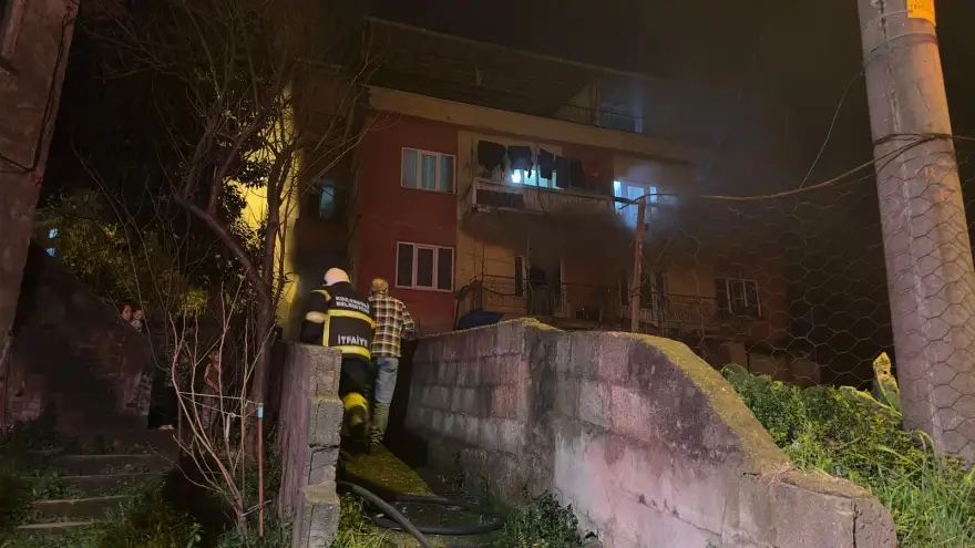 Gülüç'te çıkan ev yangınında ev kullanılmaz hale geldi