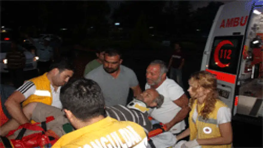 İFTAR VAKTİ İKİ AYRI KAZA İKİ YARALI