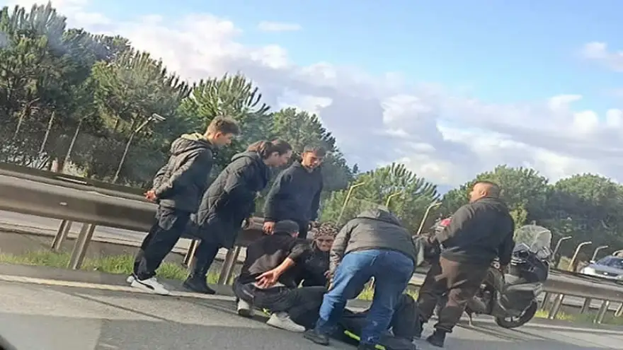 Motosiklet ile kamyonet çarpıştı: 1 Yaralı