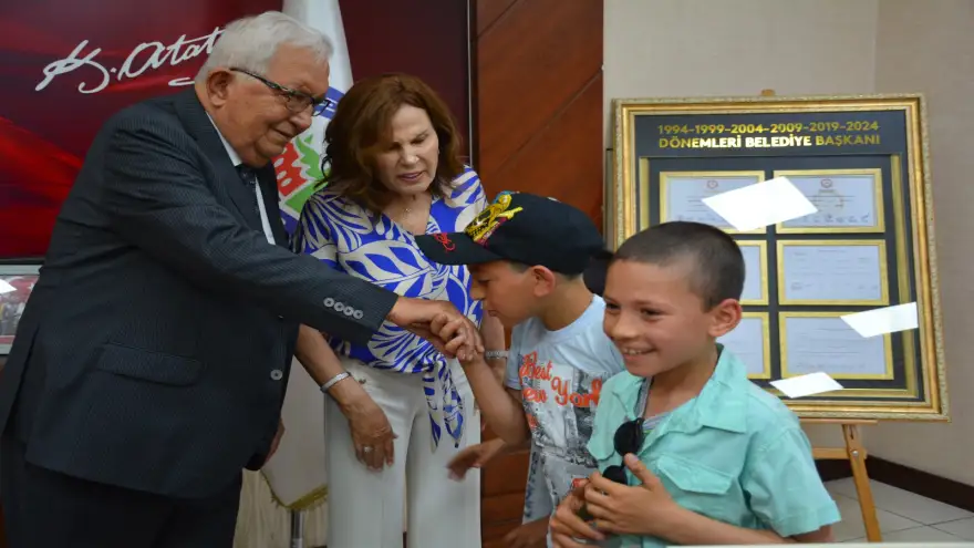 KDZ. EREĞLİ BELEDİYESİ’NDE BAYRAMLAŞMAYA YOĞUN İLGİ