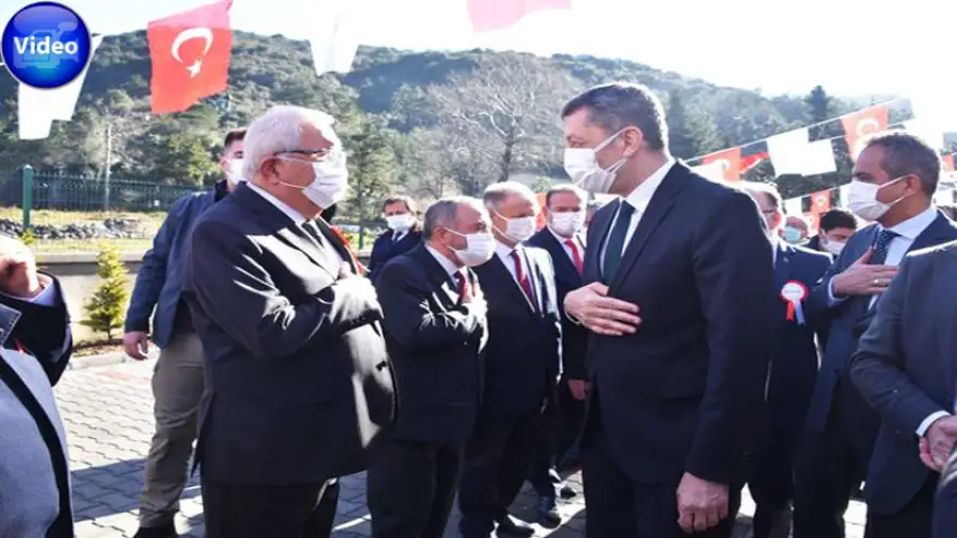 Bakan Selçuk ile Başkan Posbıyık arasında ilginç diyalog
