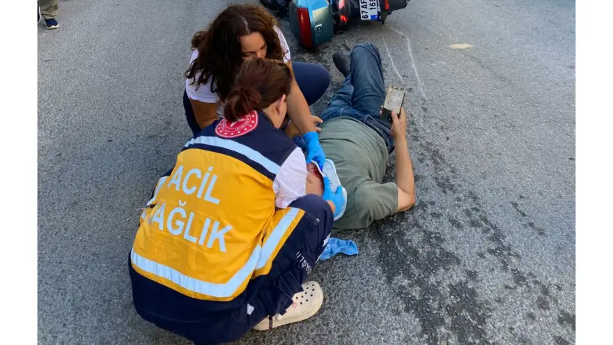 Yola dökülen su yaralanmasına sebep oldu..