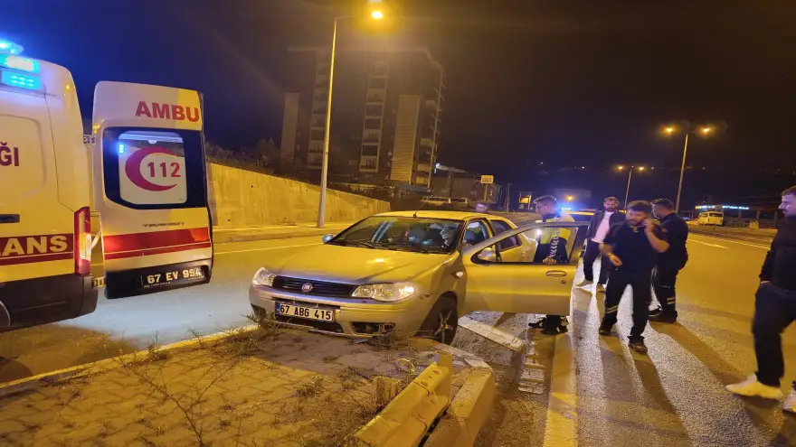 Refüje çarptı yaralandı..
