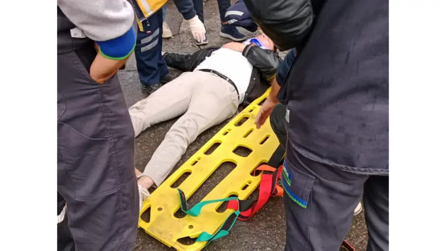 Devrildi... 20 metre sürüklendi...