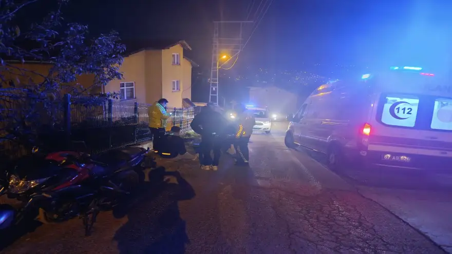 Motosiklet devrildi bir kişi yaralandı..