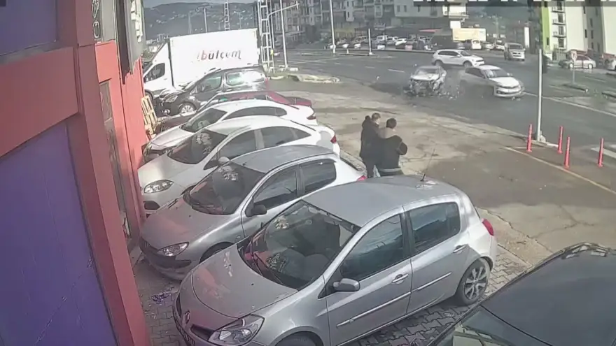 İki otomobil çarpıştı: 7 Yaralı