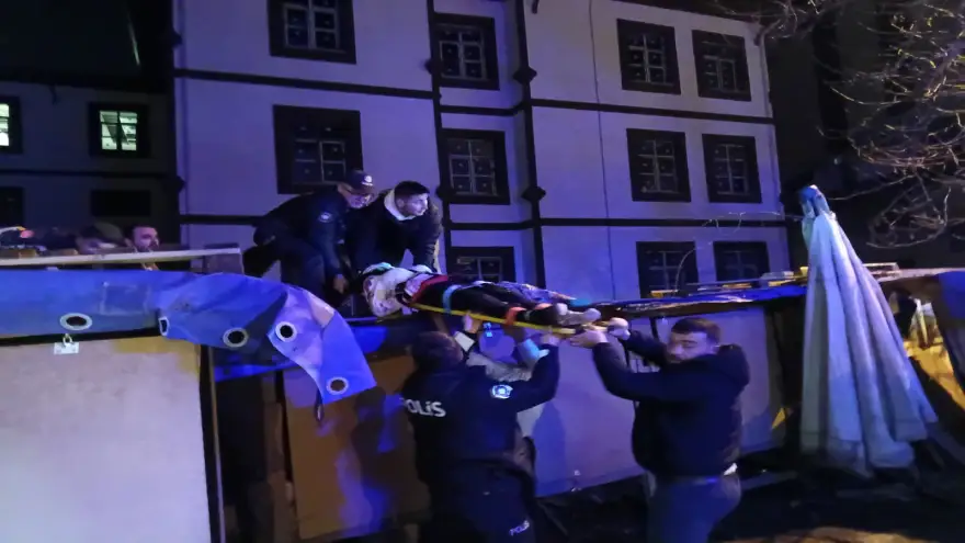 Ereğli'de 14 yaşındaki kız kendini boşluğa bıraktı