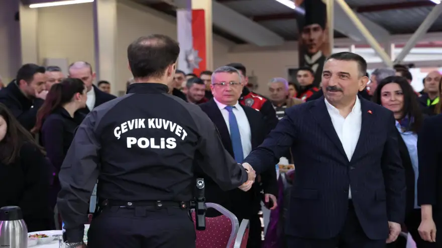 Vali Hacıbektaşoğlu, Emniyet Mensuplarıyla İftarda Buluştu