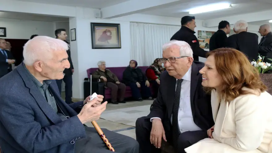 Bayramın En Güzel Hali: Büyüklerin Dualarıyla Taçlandı