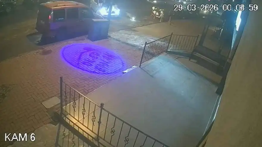 Ehliyetsiz Sürücü Kaza Yaptı, O Anlar Kamerada