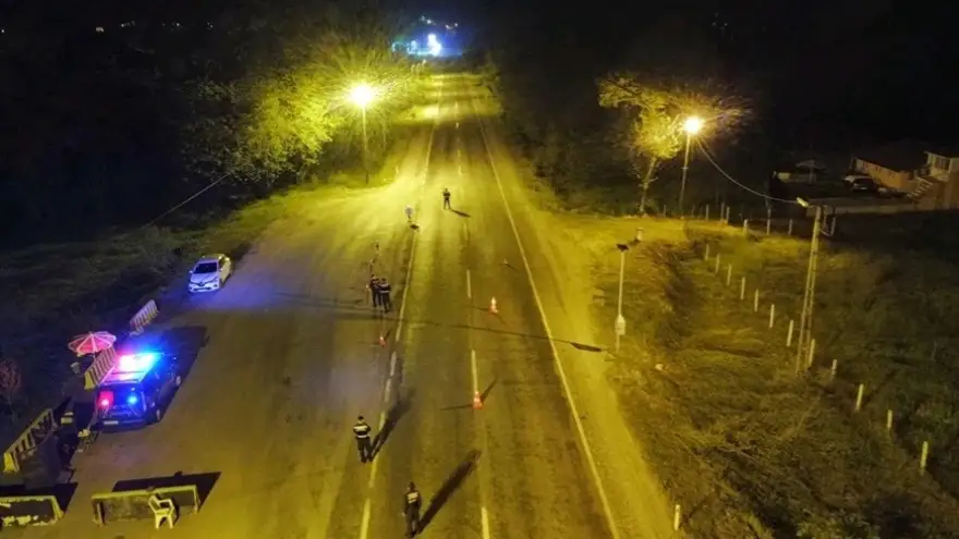 Tam Kapanma Denetimlerinde 16 Şahıs yakalandı