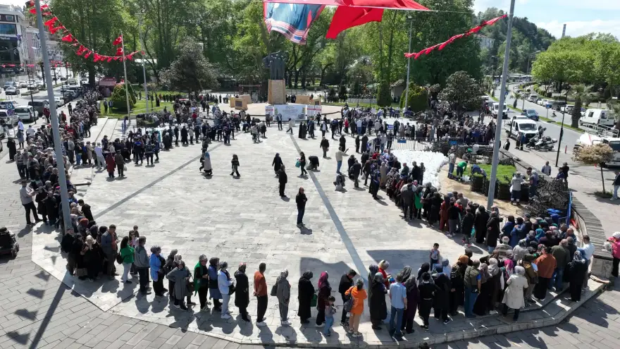 KDZ. EREĞLİ BELEDİYESİ, 350 BİN ATA TOHUMU FİDESİNİ HALKA ÜCRETSİZ DAĞITTI