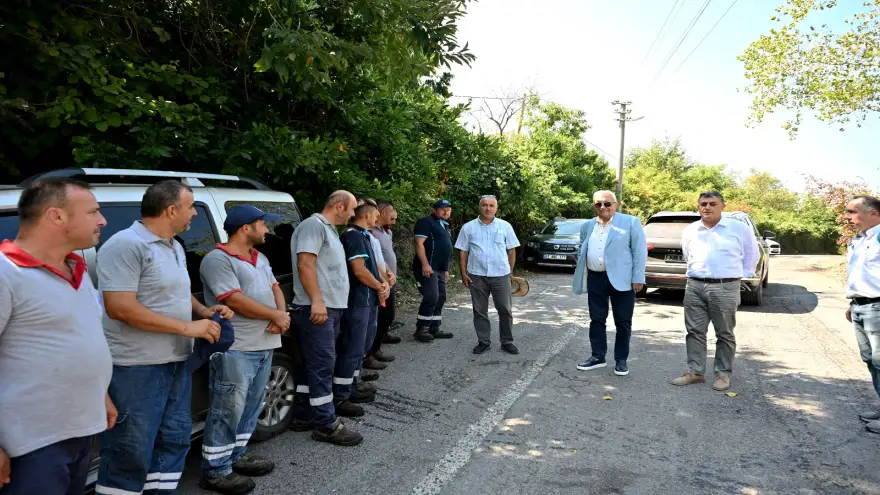 “BİR KOLDAN SICAK ASFALT, BİR KOLDAN SERPME ASFALT”