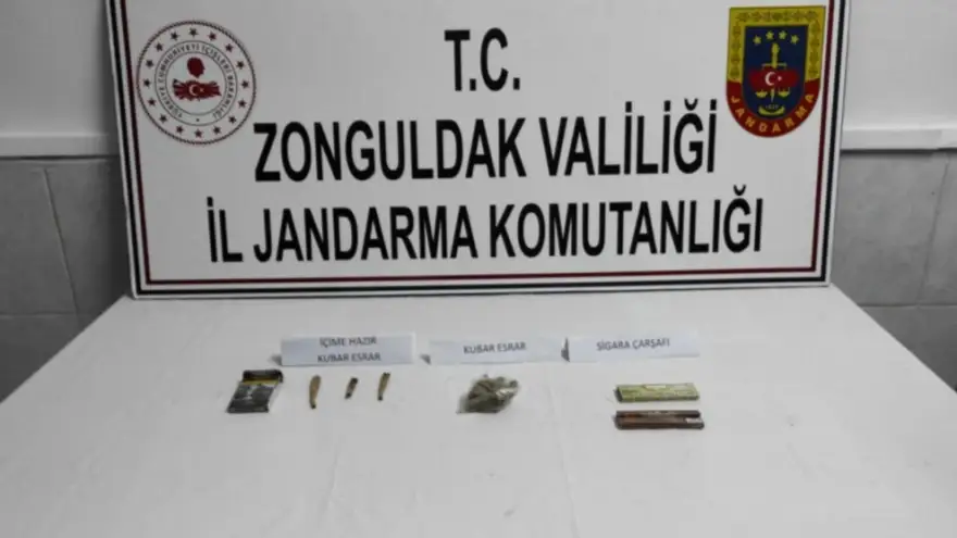 Uyuşturucu madde bulunduran 2 kişi gözaltına alındı