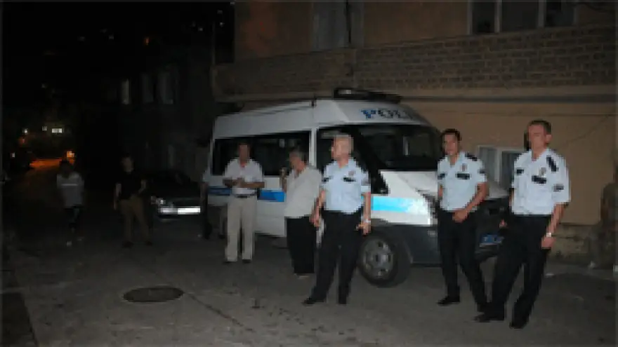 ROMANLARIN TAŞLI SOPALI KLARNETLİ KAVGASI