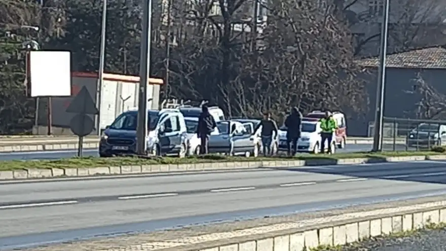 Ereğli'de 4 Araçlı zincirleme trafik kazası