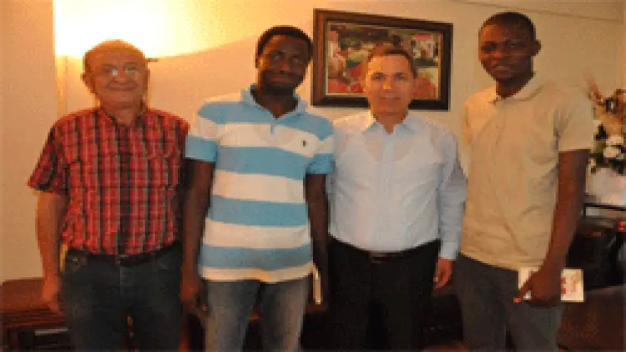 GAMBİYA VE NİJERYADAN YATIRIMCI  YERİNE 2 ÖĞRENCİ GELDİ !