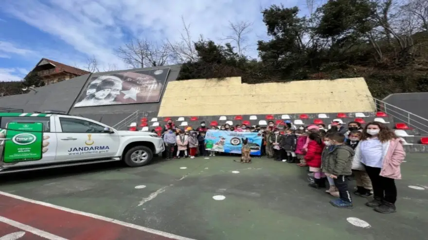 Çocuklara çevre bilinci ve hayvan sevgisi bilgilendirildi