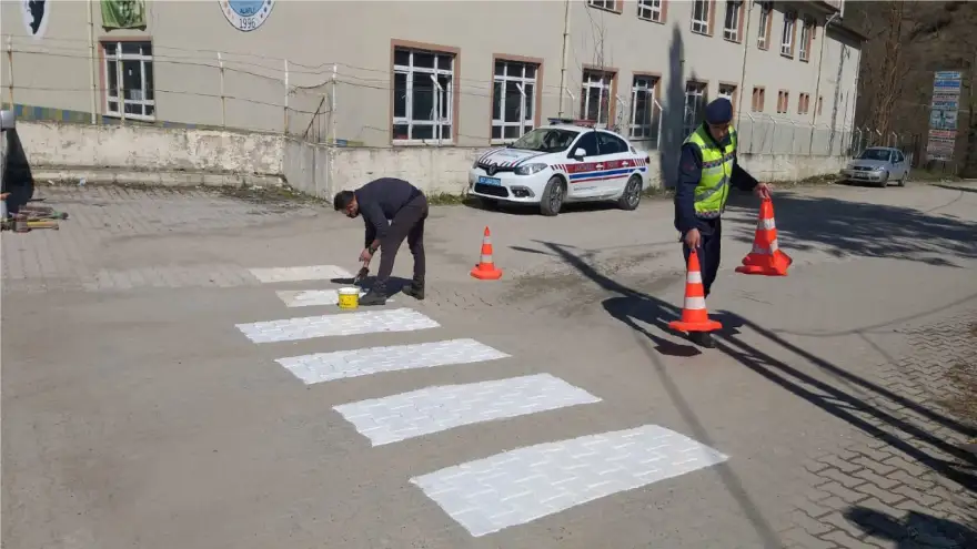 "Yaya ve Okul Geçidi" Yapıldı