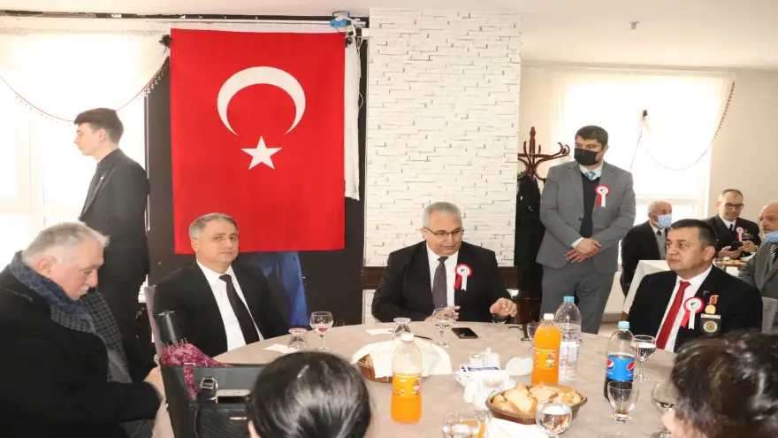 Şehitlerimizin kıymetli yakınları ve kahraman gazilerimize yemek programı düzenlendi
