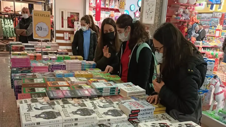 Kitap fuarı Ereylin AVM'de