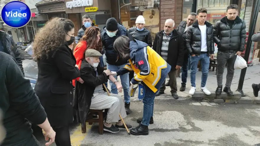 Yolun karşısına geçmeye çalışan adama araba çarptı