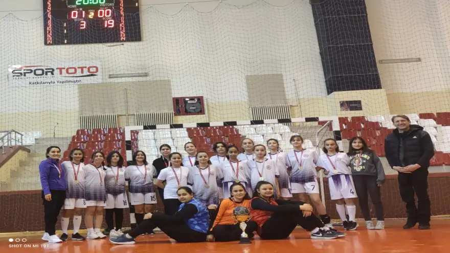 Küçük Kızlar Hentbolda İl Şampiyonu: Kdz. Ereğli Belediyespor