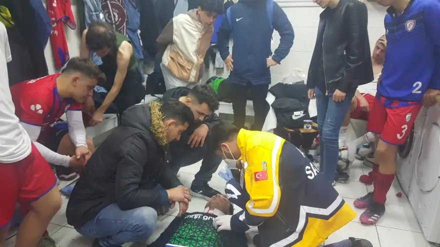 10 sporcu yaralandı, iki futbolcu hastaneye kaldırıldı