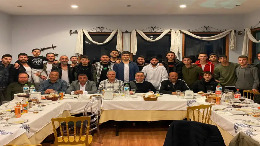 Akın spor yönetimi ve sporcular iftar yemeğinde buluştu