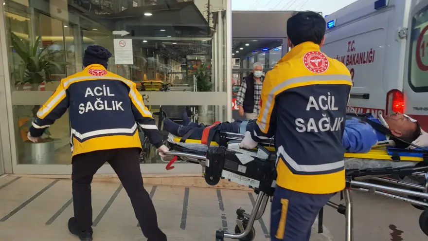 Merdivenlerden düştü,kafa travması geçirdi