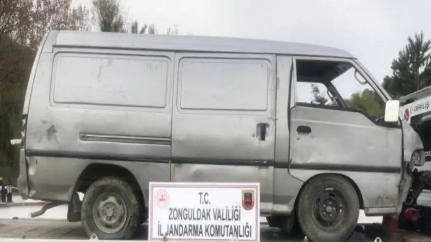 Minibüsü çalan 3 Kişi tutuklandı