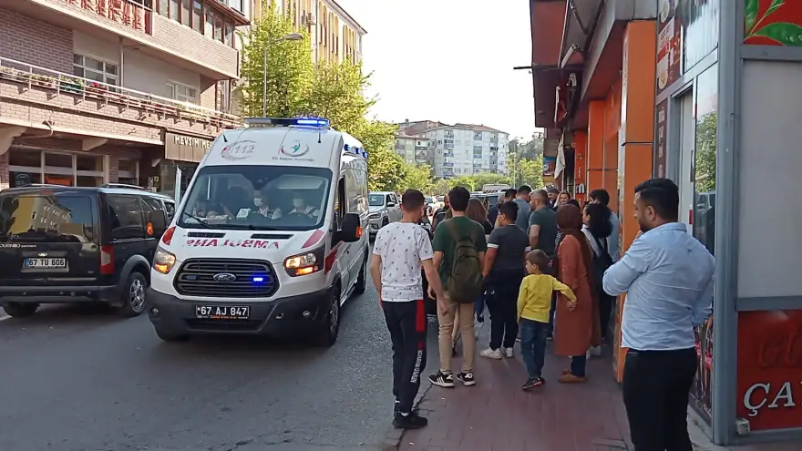 Motosiklet yayaya çarptı