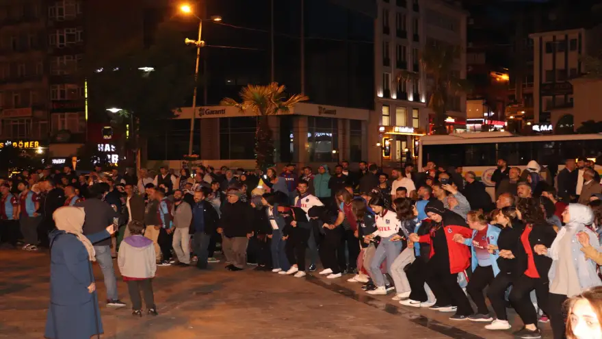 Şampiyon Trabzonspor için kutlama gerçekleştirildi...