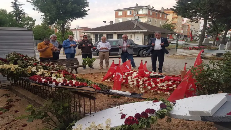 Bozkurt İstanbul'da şehit ailesine taziye ziyaretinde bulundu