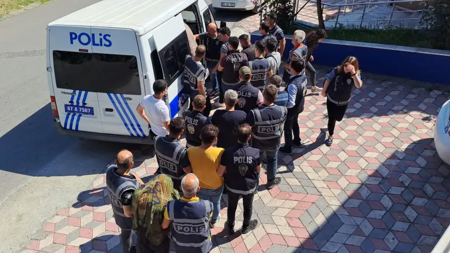 Ereğli'de 4'ü Hayat kadını, 15 gözaltı