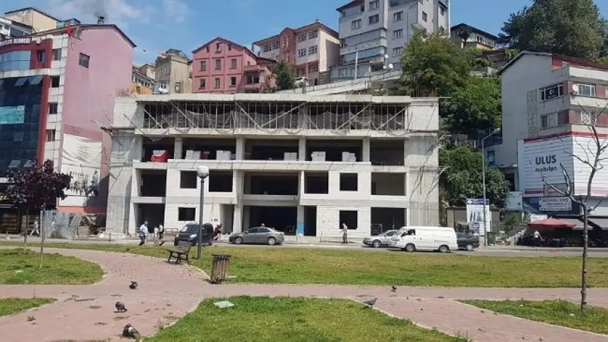 Yavuzyılmaz: "Yine müjde gibi erteleme haberi verdiler"
