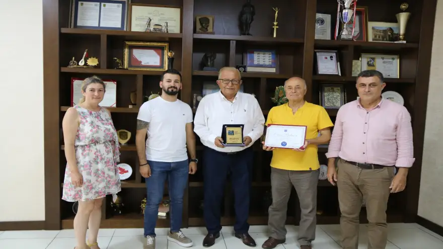 Başkan Posbıyık’a, Meslekte 50 Yıl Onur Belgesi Ve Plaketi