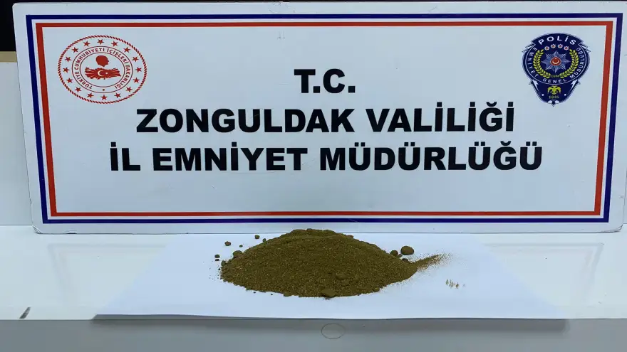 Uyuşturucu madde ile yakalanan iki kişi cezaevine gönderildi