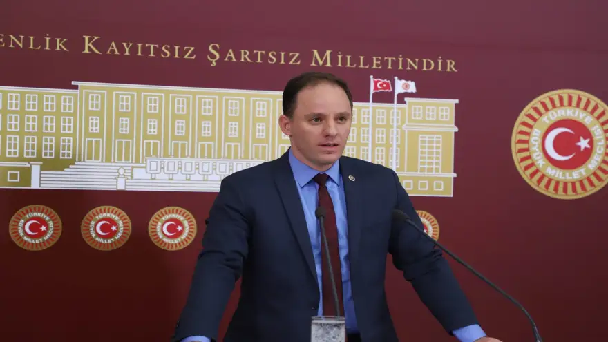 Yavuzyılmaz, Yayla Ortaokulunu Meclis gündemine taşıdı..