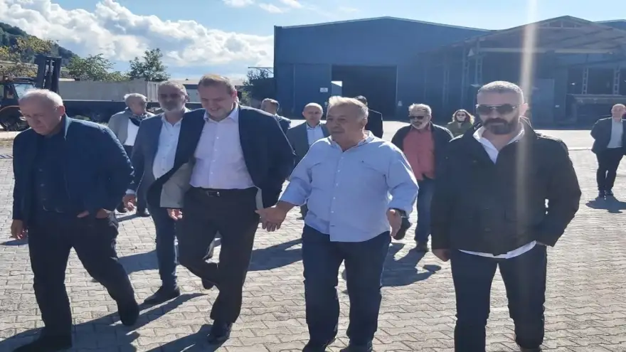 Kıran, Ustaoğlu Gemi Tersanesini ziyaret etti