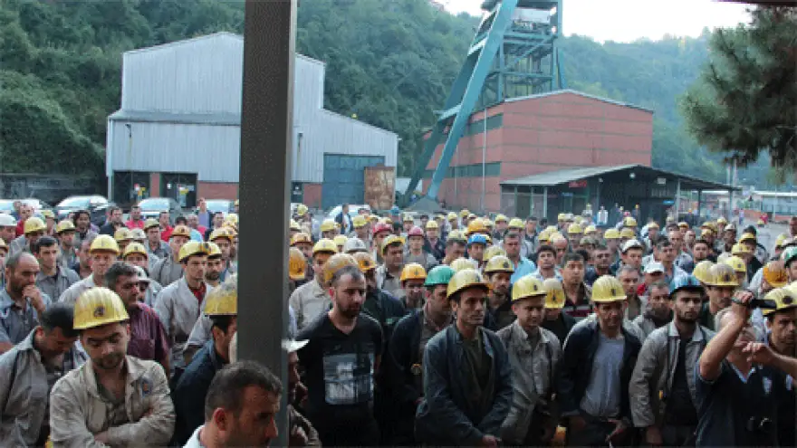 GÜNLÜK 7,5 SAAT ÇALIŞMA İÇİN BAKANDAN SÖZ ALDIK