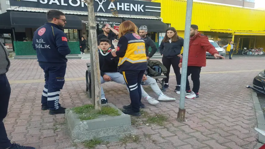 Direksiyon Hakimiyetini Kaybetti Devrildi: 2 Yaralı