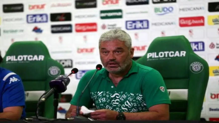 Yeni Teknik Direktör Taner Alpak oldu...